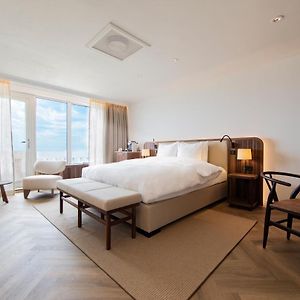 Historisches Zimmer mit Kingsize-Bett